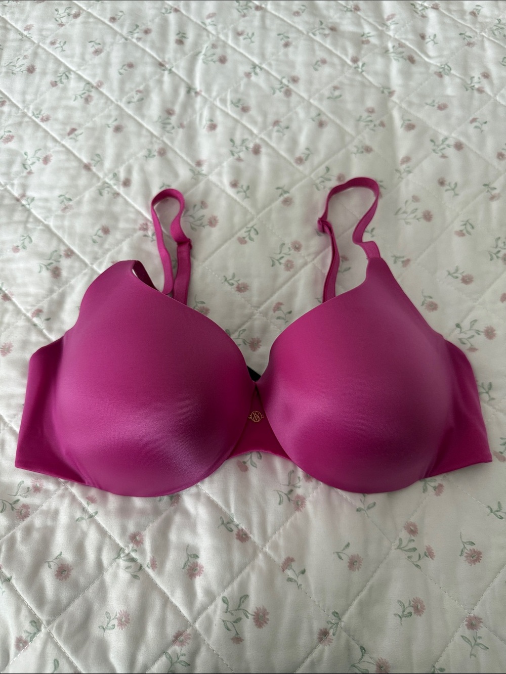 Victoria's Secret Smooth Molded Bra - Fuchsia